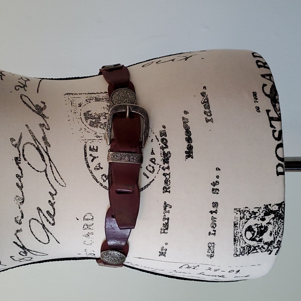 Perry Eillis leather belt
